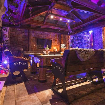 Morfeas Guesthouse Loutraki  Bagian luar foto