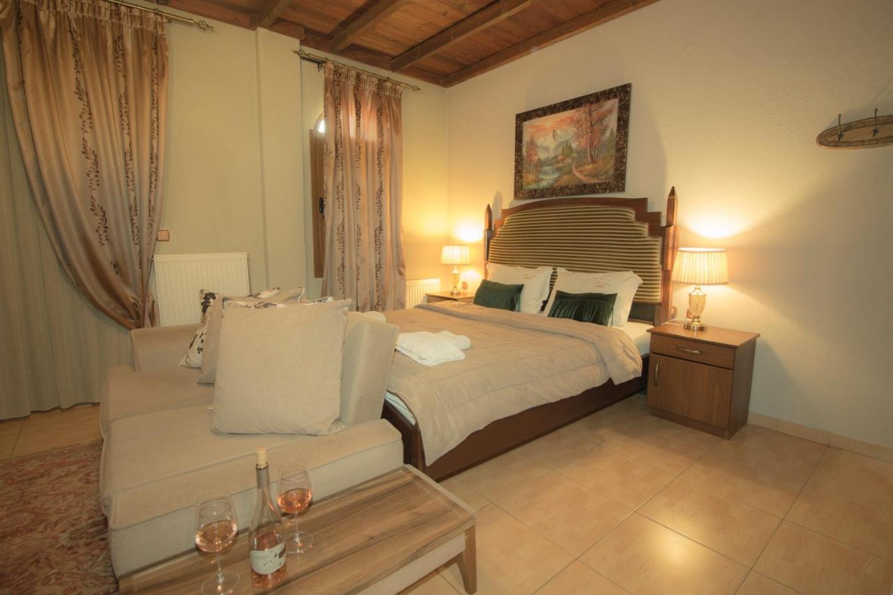 Morfeas Guesthouse Loutraki  Bagian luar foto