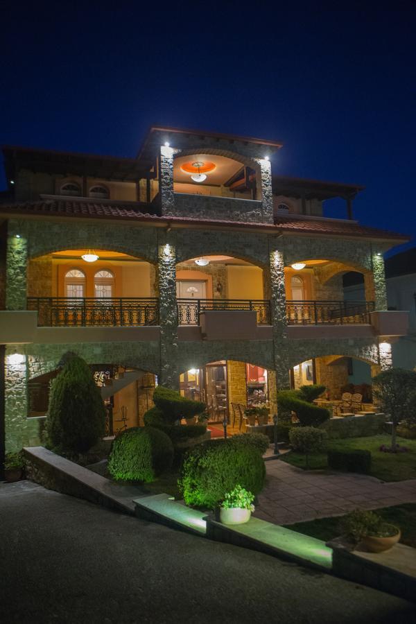Morfeas Guesthouse Loutraki  Bagian luar foto