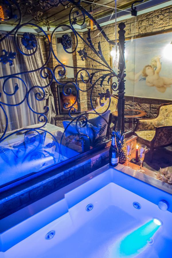 Morfeas Guesthouse Loutraki  Bagian luar foto