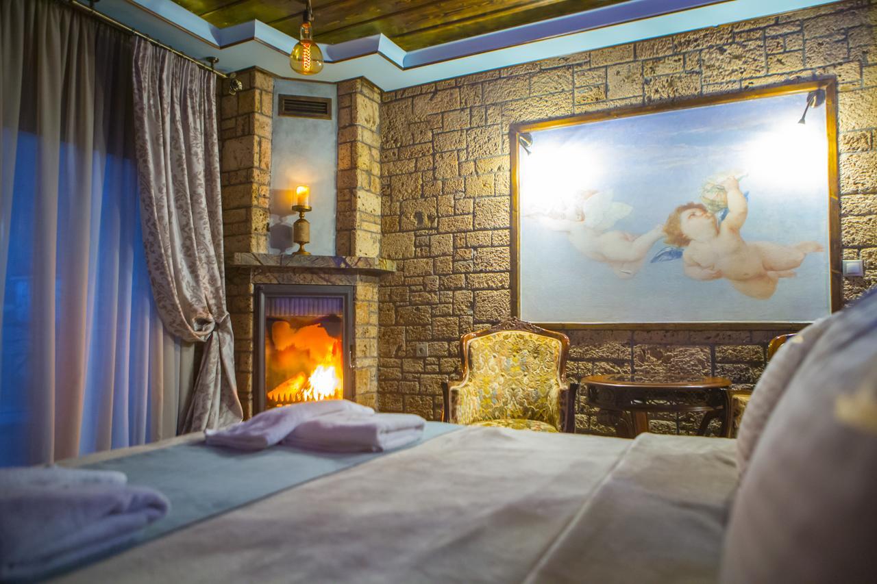 Morfeas Guesthouse Loutraki  Bagian luar foto